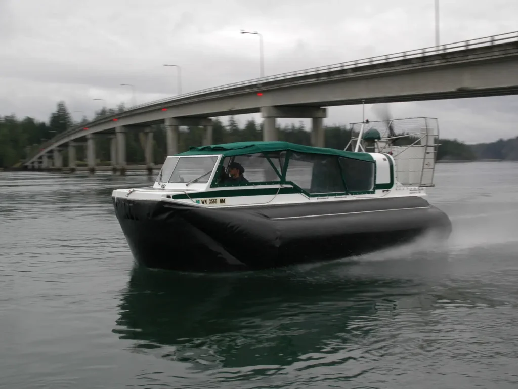 The first Explorer 22 TDi running under the Harstine Island bridge