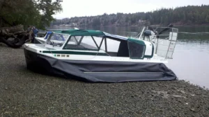 Explorer 22 TDi near Steamboat Island in winter