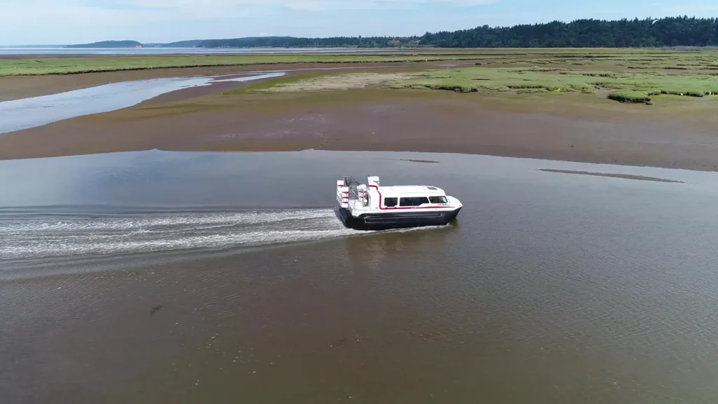 Explorer 24 slowing on a tidal channel with the brake at 60 percent